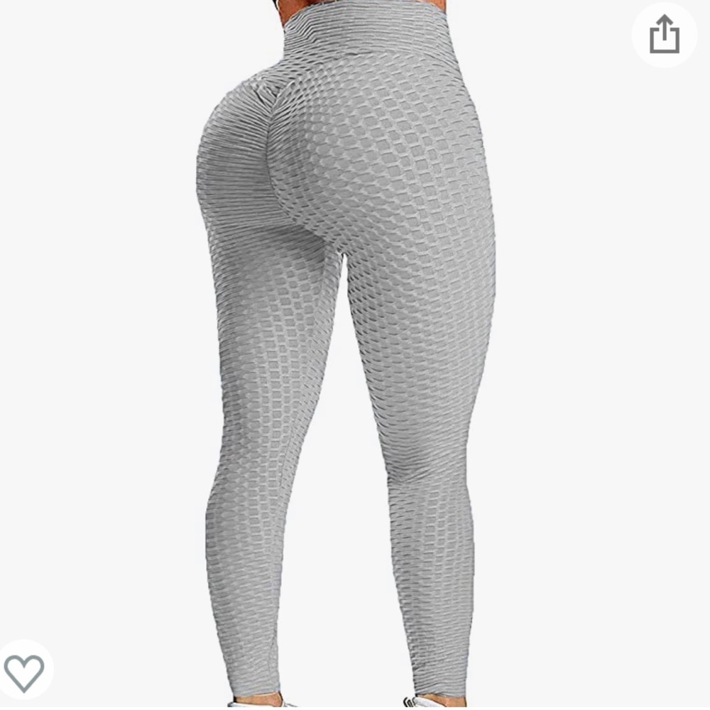 gray scrunched textured leggings. size M